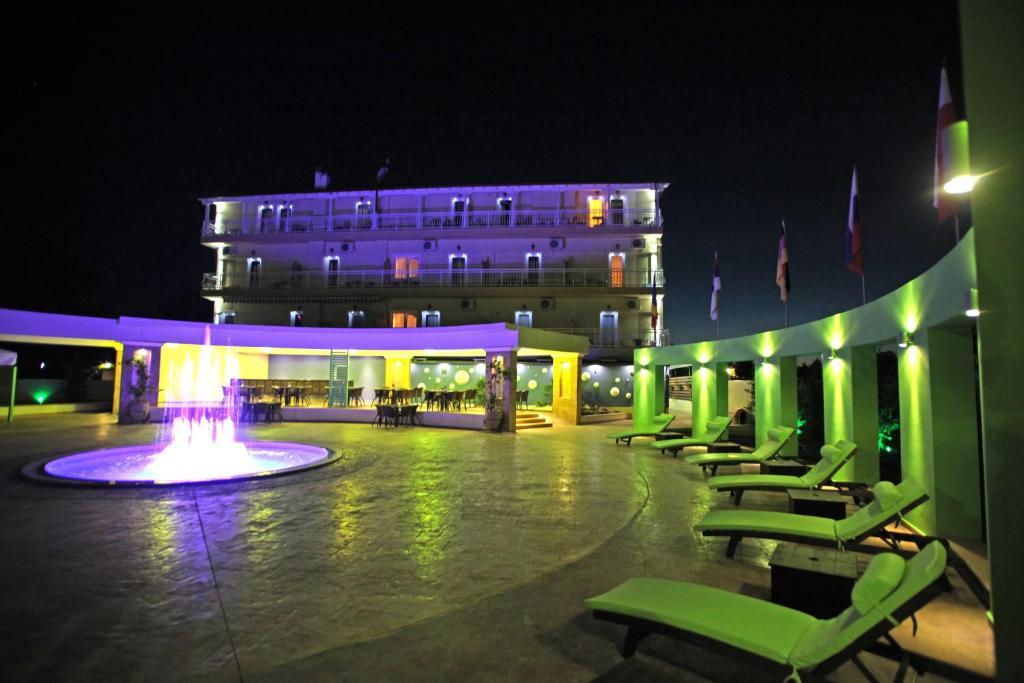 Hotel Dias Olympiakí Aktí المظهر الخارجي الصورة