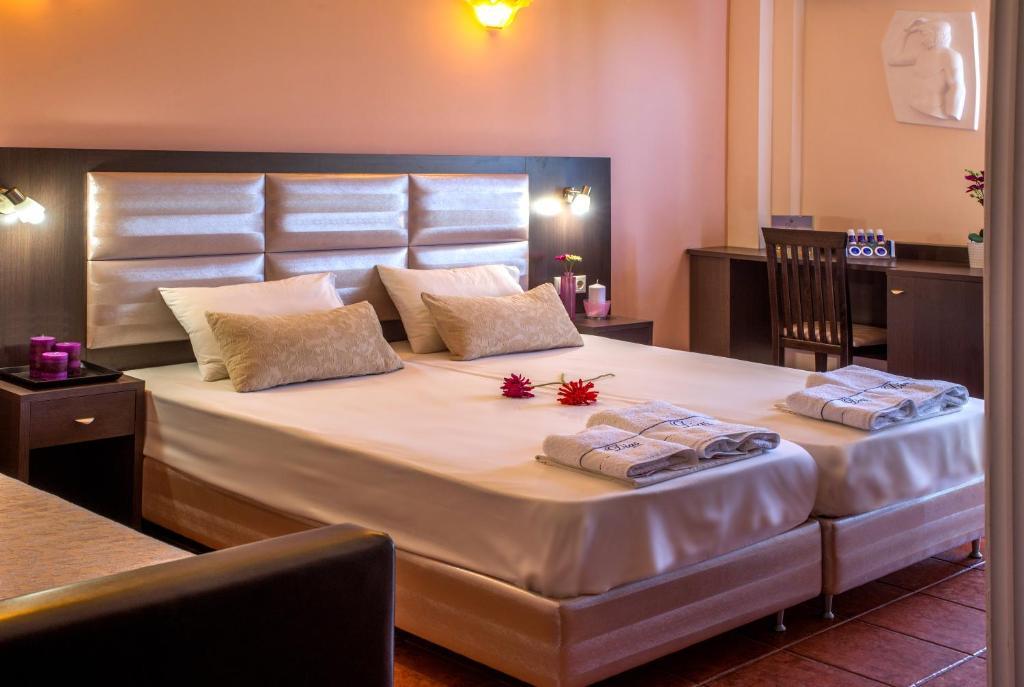 Hotel Dias Olympiakí Aktí الغرفة الصورة